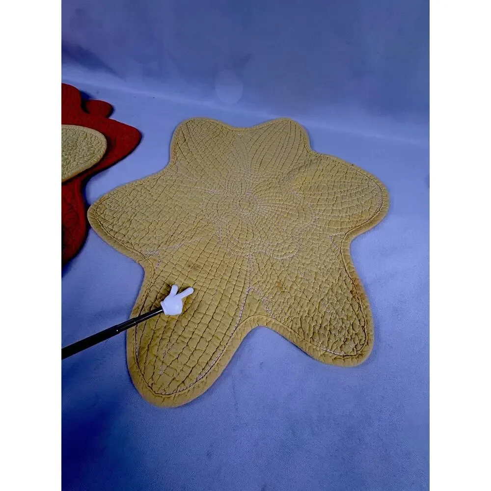 VTG Set 4 Vera Neumann Quilted Flower Placemat/ SEE DESCRIPTION